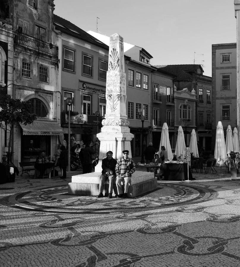 Apartamento Downtown Shelter - Casa Da Praca Aveiro Exterior foto